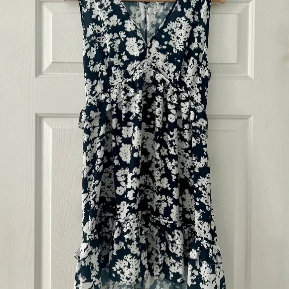 RAMY BROOK NEW YORK Navy & White Floral Sleeveless Ruffle Hem Dress – Size 4 - Picture 3 of 10